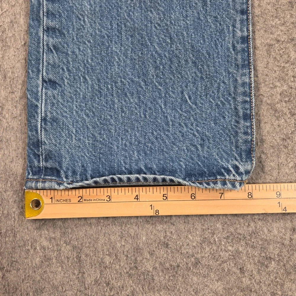 Levis 501 Original Fit Jeans Mens 32x32 Blue Straight Leg Button Fly Denim